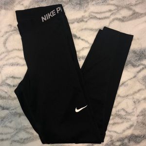 NWOT Nike Pro Leggings